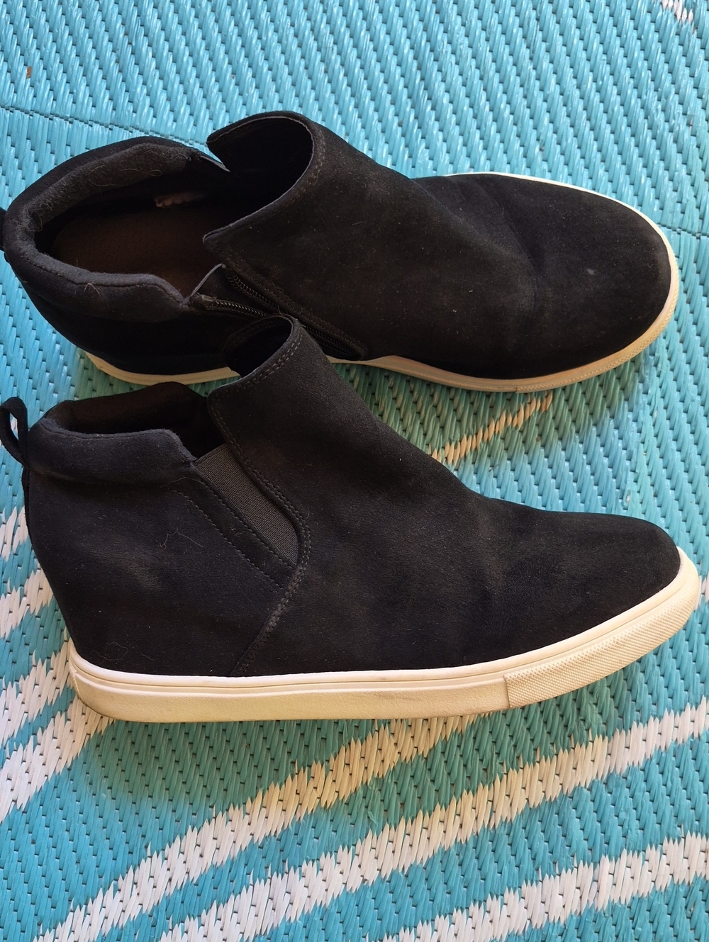 Madden Girl Faux Suede Bootie Size 10